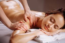 massage avec de longs mouvements